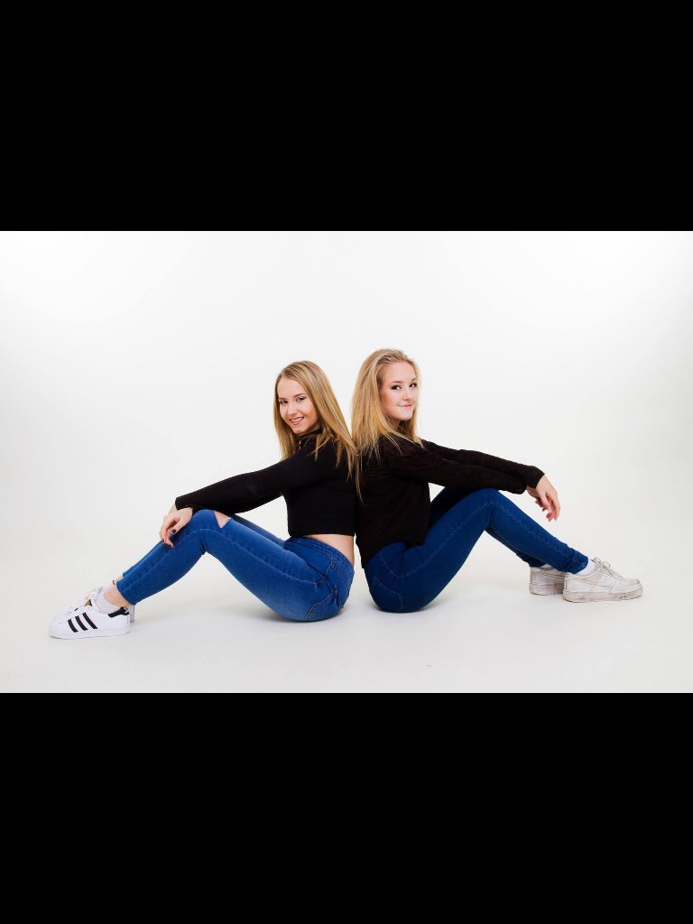 ImogenKate's tweet photo. A great #friendship forming because of #pageant @missgalaxyuk #missteenNewcastle #missteengateshead https://t.co/RVpBn2QMQe