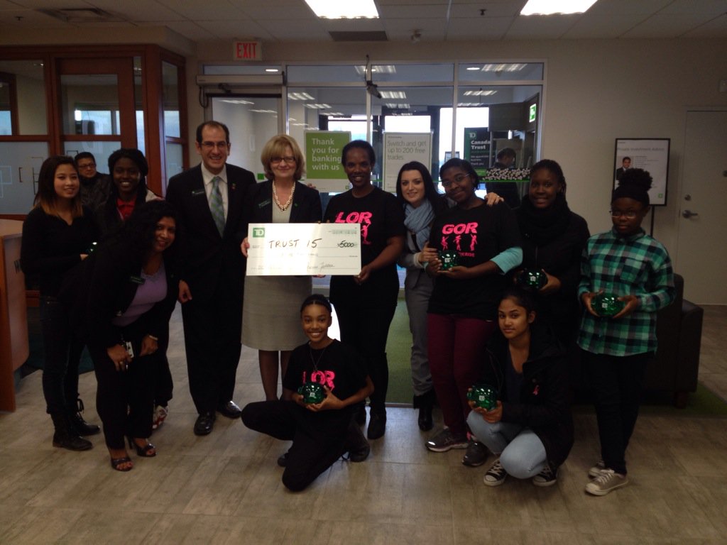 teresamigchels's tweet photo. TD Bank at Woodbine Centre supporting @Trust15Toronto with $5000 donation  @AndresM_TD @JohnTory @BoreldaM https://t.co/JV03BJgv5a
