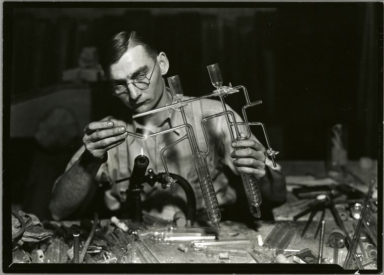 WestridgeHR's tweet image. #glassworker making lab equipment with an #openflame. #OHSA today requires PPE for safety #ThrowbackThursday