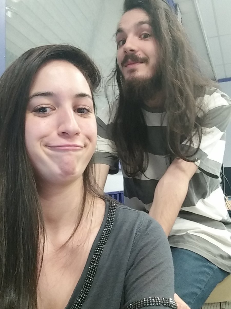 SegFault_UPPA's tweet photo. Si toi aussi t'as les cheveux longs RT #nuitinfo #nuitinfo2015 #RTsiTesChauveAussi https://t.co/mC5wwNa7ah