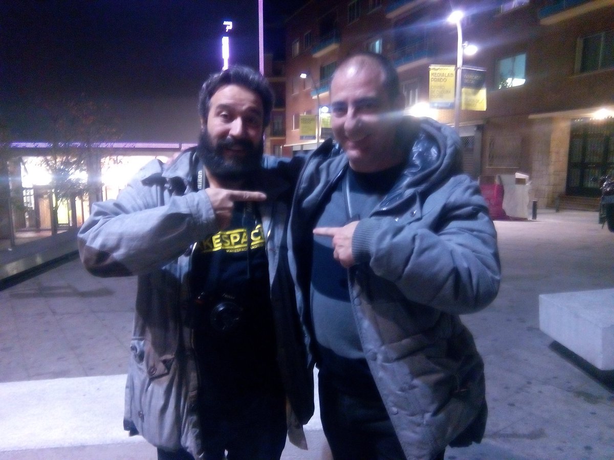 jclizarbe's tweet photo. Un placer compartir un rato con @colepower en @medialabprado @MakespaceMadrid #gutenberg3d https://t.co/hrUkChg167