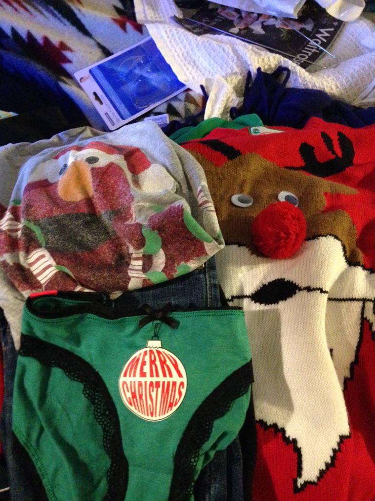 ActonBelleW3's tweet photo. Christmas mufti day at school tomorrow, sorted...&amp; yes those are Christmas themed knickers 😊#TeamWithTheTheme https://t.co/zytWjlppLG