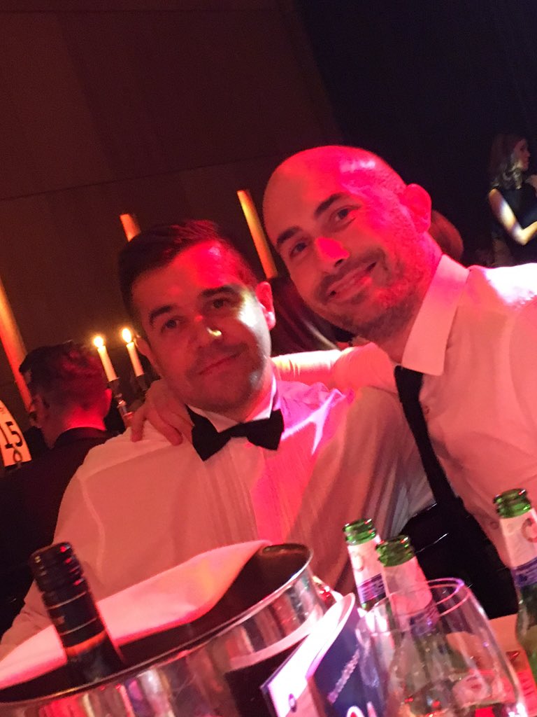 aytch_pea's tweet photo. Two good looking lads looking for love and a good time at #MixologyNorth15 https://t.co/BtmLMYThbQ