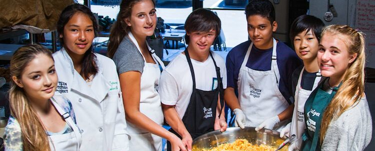 GoodTimesSC's tweet photo. Santa Cruz Gives 2015: @Teen_Kitchen - https://t.co/j54fm8o8kQ #ANewWayToGive https://t.co/2MhMs37TmV