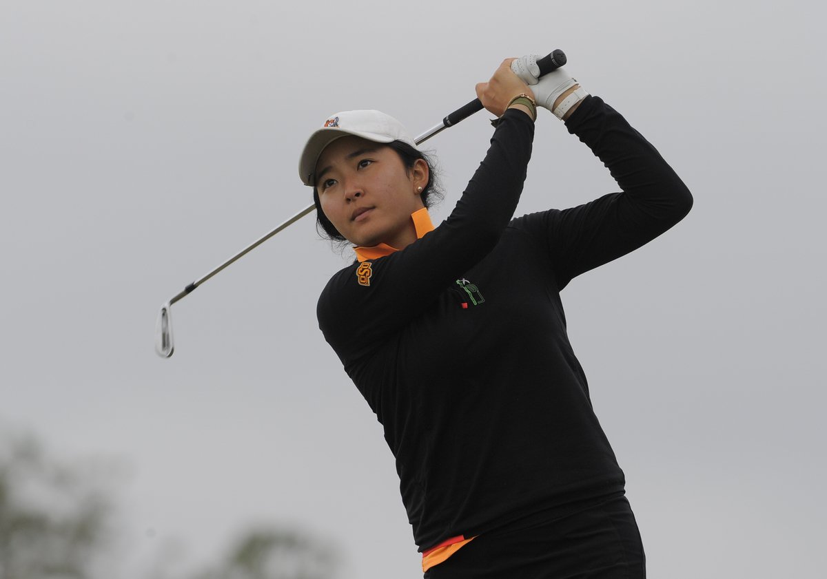 EpsonTour's tweet photo. Julie Yang (co-leader) at @LPGA Final Q is lone player (of 157) w/ both rounds in 60's --> https://t.co/JZyMxzBSh2 https://t.co/z6dPPvzMp6