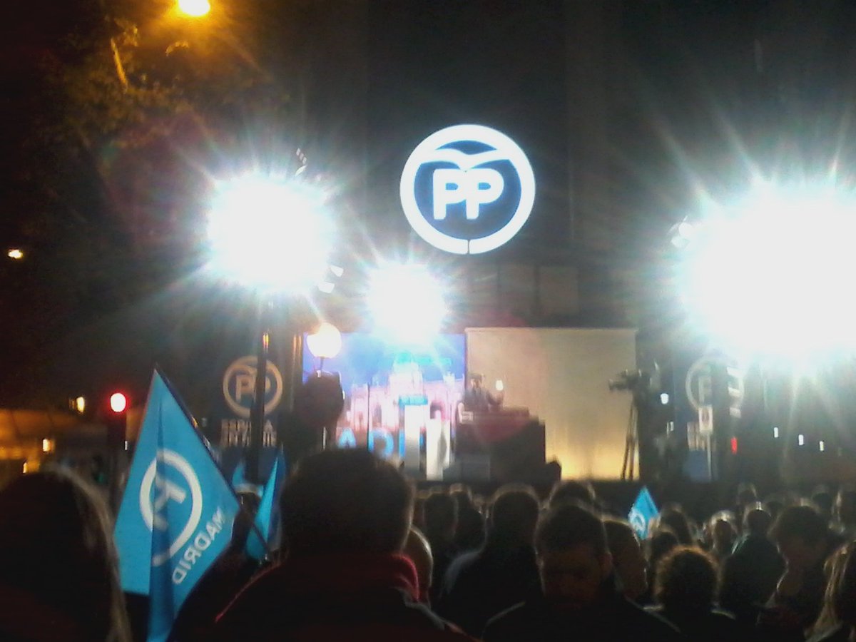 HectordeAyala's tweet photo. .@PPopular está preparado para estas 2 semanas de campaña. #EspanaEnSerio con los amigos de @pptetuan y @ppmadrid https://t.co/MaJUMXToQx