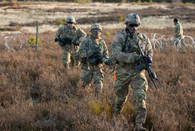USArmy's tweet image. .@3rd_Infantry Soldiers conduct battle drills in Lithuania during @USArmyEurope exercise go.usa.gov/cB3bY