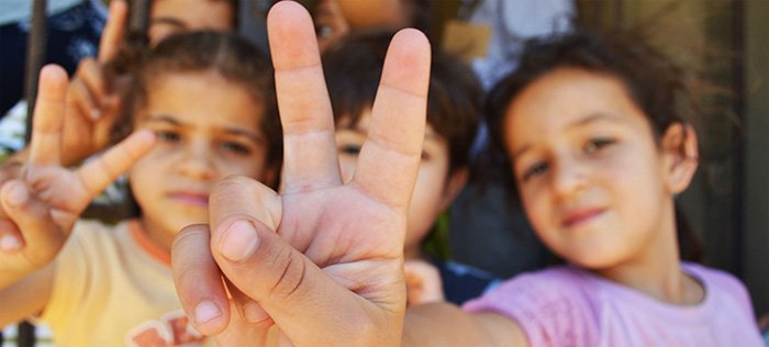 1 more way to welcome #SyrianRefugees. <a href="/CampFircom/">Camp Fircom</a> is raising $ to send kids to camp. #yvr fircom.ca/get-involved/d…