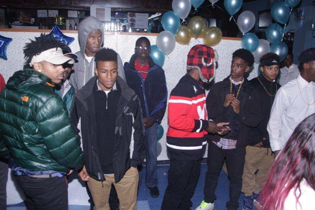 RayyyFargo's tweet photo. #rayyyday💕 it was lit🔥 https://t.co/GZRHwDMQq0