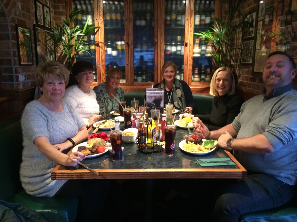 Had a lovely meal &amp; catch up in Widnes today with these good friends!!
