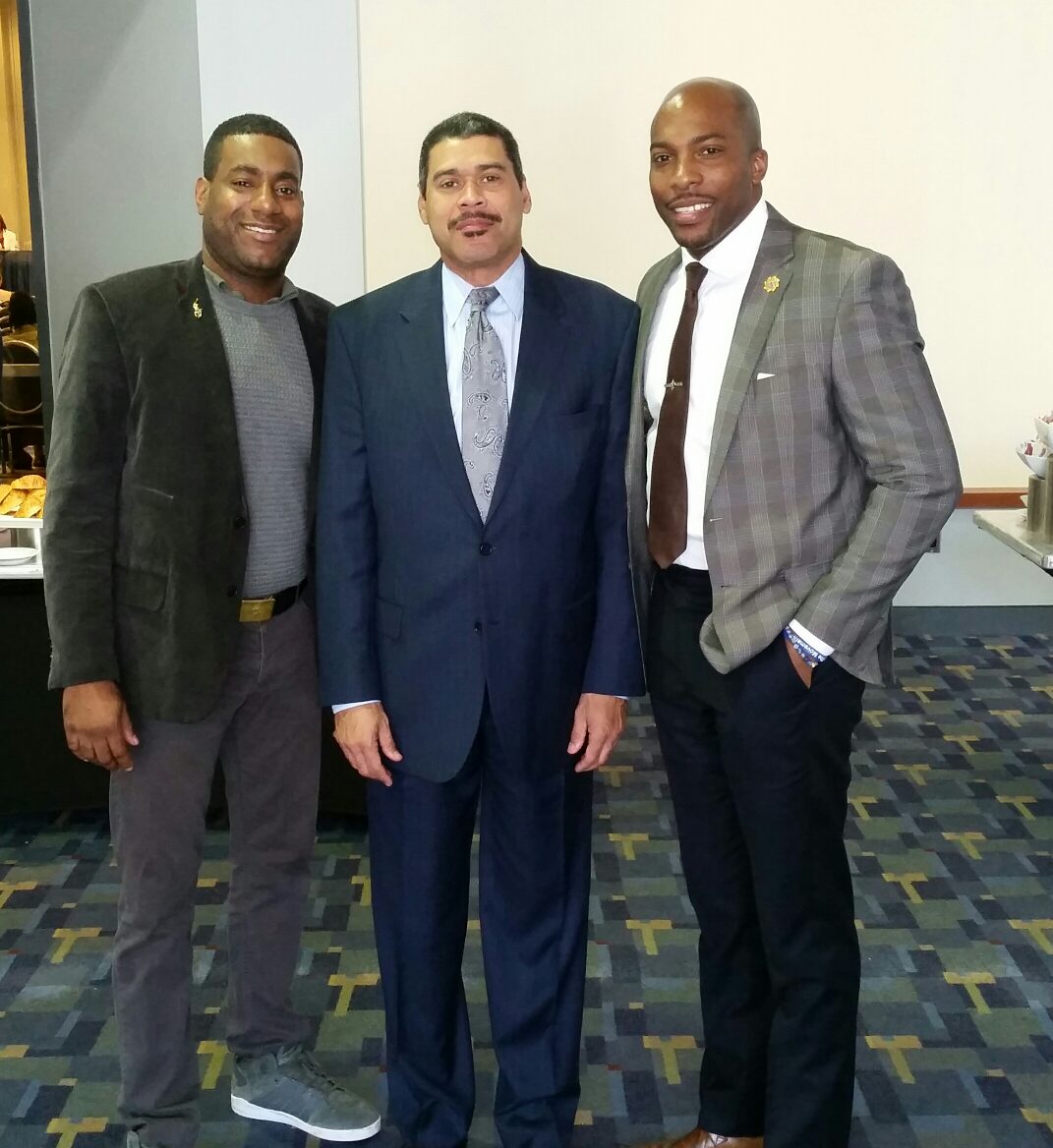 Co-founder of #BMEinstitute <a href="/howardrjean/">Howard R. Jean 🇭🇹 • DC • NY</a> with CEO of #IndustrialBank  &amp; <a href="/knowmymetrics/">TBP</a> at <a href="/usblackchambers/">U.S. Black Chambers, Inc. (USBC)</a> event
