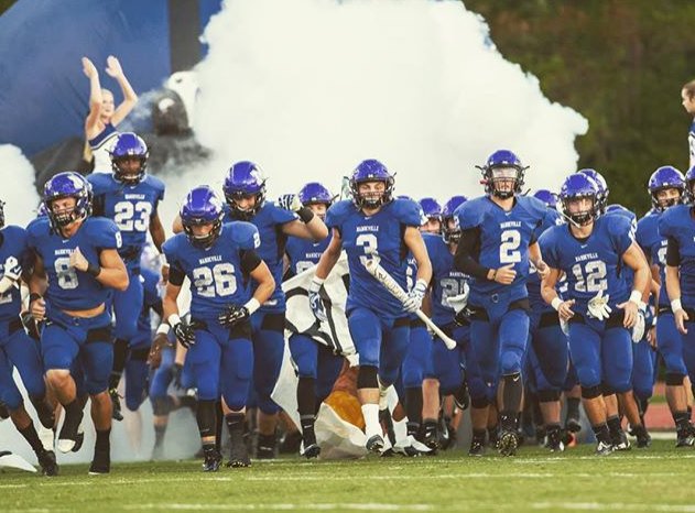 Finnpoulsenn's tweet photo. Good luck to the heart of st.tammany in the semis tomorrow night bring that win home🔋🔋 https://t.co/CvI2HuYKNI
