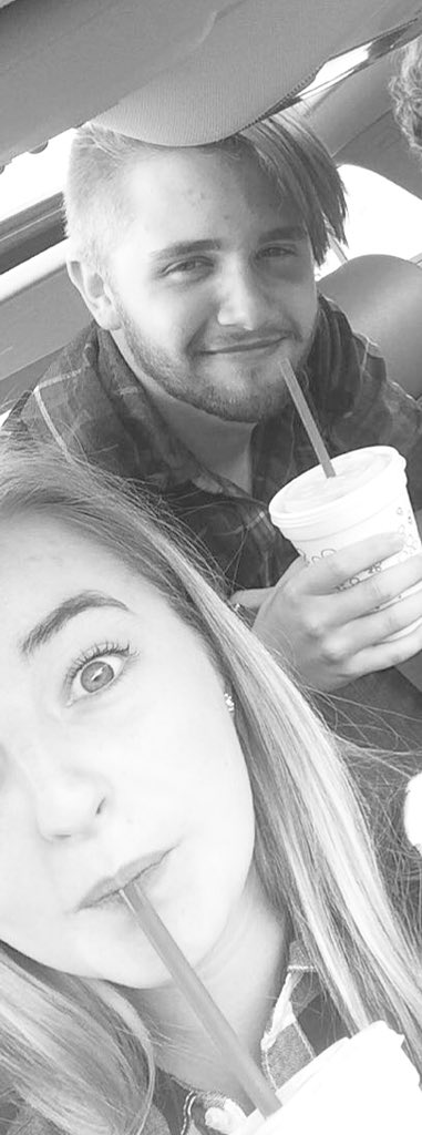 KenzButterfield's tweet image. happy birthday max. ily. thanks for always saving my math grade by giving blood for me ❤️