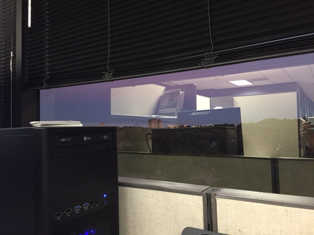 st3lluhsaurus's tweet image. Going, going, gone #HateDaylightSavings #NeedSun #CubeView