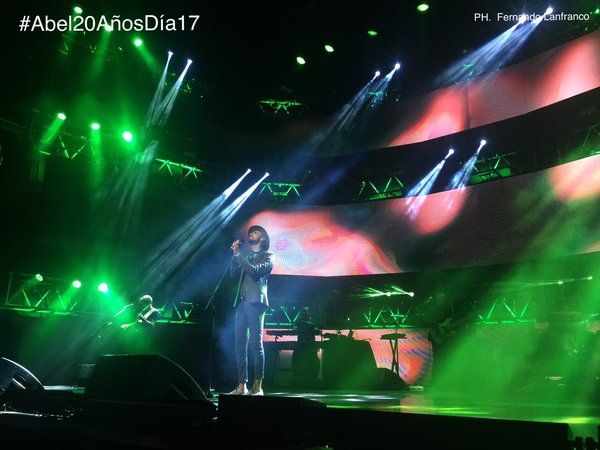 SoleHernando's tweet photo. #Abel20AñosDia17 @DerrapeAbelero #DerrAPeras #Presentes @AbelPintos https://t.co/h7MzM3RhHT