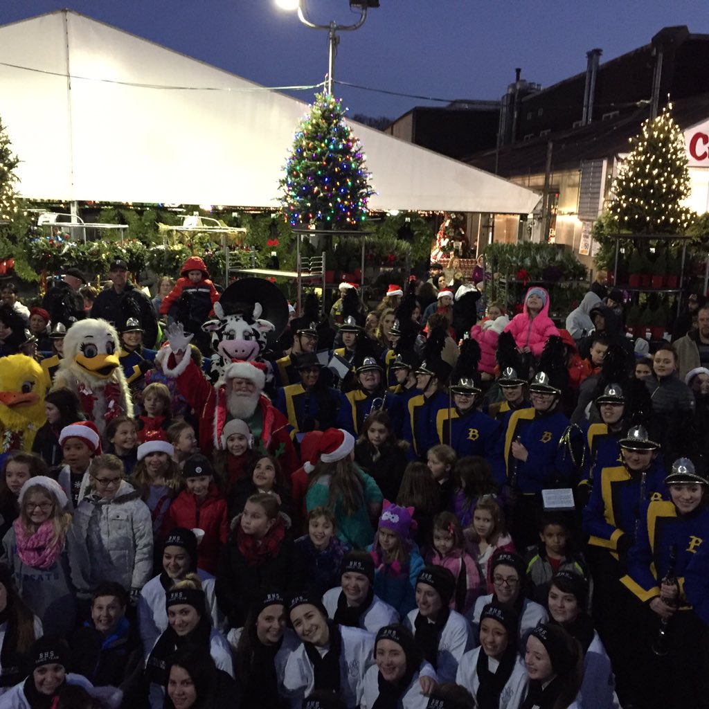 Stew leonard s hosts 2018 christmas tree lighting in. Stew Leonard Christmas Tree : Stew Leonard S On Twitter Thank You To All Our Friends That Came Out Tonight For Our Danbury Christmas Tree Lighting Https T Co Mejiyt22vb
