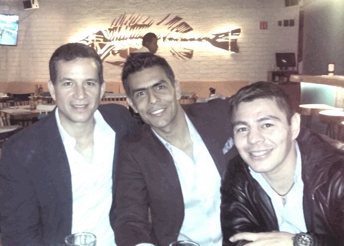 MerAguirre's tweet photo. #TrioDeGuapos https://t.co/NyEZ24Nhqk