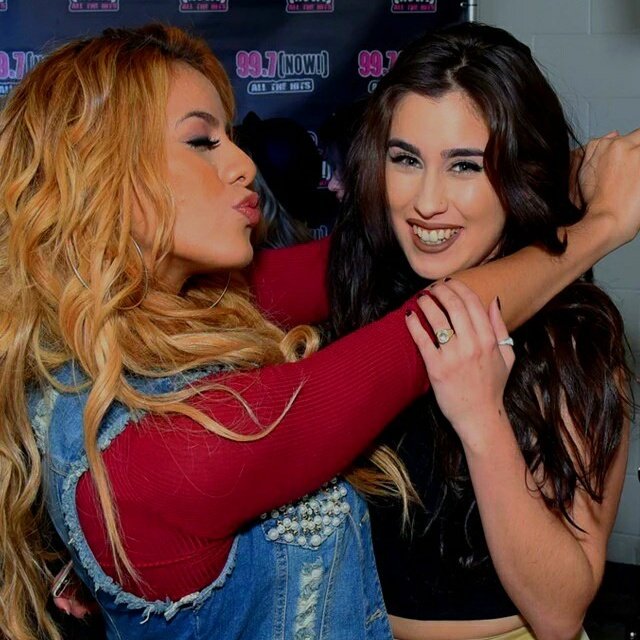 5hlayoutsss's tweet photo. *REQUESTED*
Winter Laurinah layout β
Rt if you save/use
#YAAS5H
#MTVStars Fifth Harmony
#VideoMTV2015 Fifth Harmony https://t.co/BuEP6UVHd7