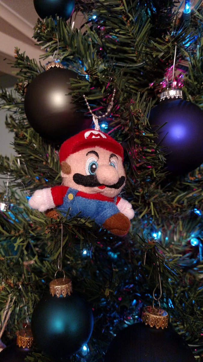 elvenham's tweet photo. Finally found a proper use for derpy Mario. #silvershells #santamario #woohohoho https://t.co/2MZGQPcGvV
