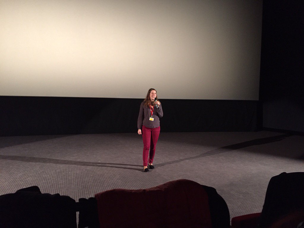 CharlesR_B's tweet photo. @fromJeanne, seule, présente le merveilleux film de @dalibormatanic "soleil de plomb"/"zvizdan". Touchant ! #FFE2015 https://t.co/GmUCzPlxOr