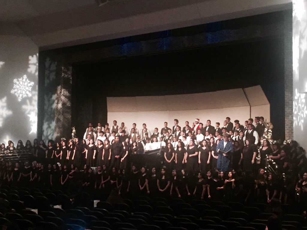 drmtz01's tweet photo. Shout out to the Austin,Crockett&amp;DeZavala MS choirs for joining TigerNation https://t.co/FSEQXx3u74