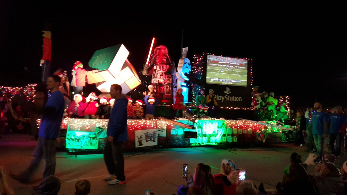 TheCoachWare's tweet photo. My #gvparadevote is definitely for Silver Lake Elementary! Super impressed! #sletheplacetobe https://t.co/vdceICgr9i