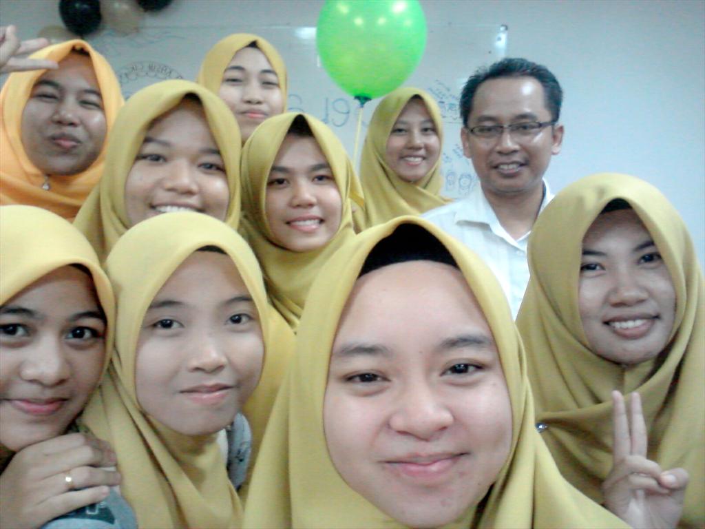 nurafiqahafiq's tweet image. Miss this moment 
#cikguadafi
#guruclass6atasperniagaan
#pengajianAM