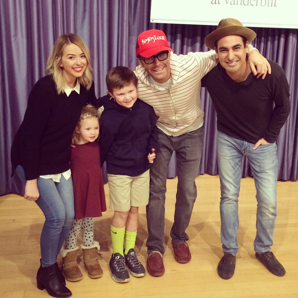 ShaiBynum's tweet photo. Hank and Georgie had a blast with the Raging Kidiots! Thanks @mrBobbyBones and @ProducerEddie https://t.co/KuCtqPBT1f