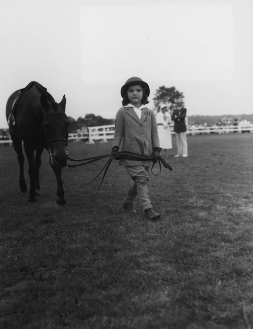 What Did Jacqueline Kennedy Look Like  in 1934 