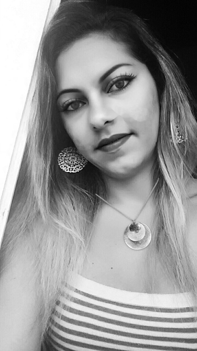 mandinha21's tweet photo. Boa noite! https://t.co/y5hNMxO3Em