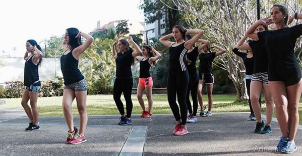 chacucuchacu's tweet photo. Y aunque se acabe el año, las chicas de @Gaitascef53 no quieren dejar de bailar https://t.co/kozKiBJZUL