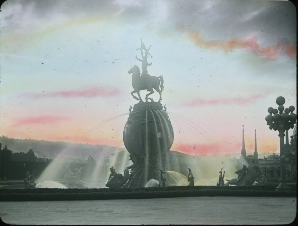 USNatArchives's tweet image. Beautiful colored lantern slides from 1915 Panama-Pacific International Exposition: 1.usa.gov/1OIBUSY