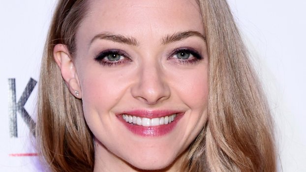 Buzzing: Happy 30th Birthday to Amanda Seyfried  