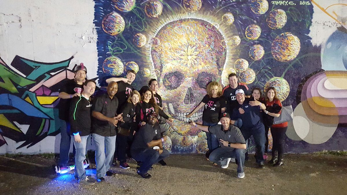 dlopez_78's tweet photo. WV representing Art Basel #samsung #wynwood  #wvistheplacetobe @jackhjohnson @WirelessVision @JonFreier @m_wan4life https://t.co/c33agMYWzA