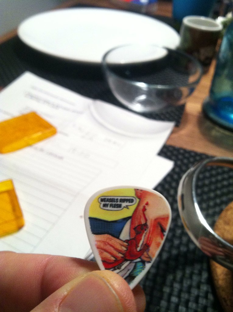 draxtor's tweet image. Will play with this pick today to remind me of Frank Zappa....missing his genius!