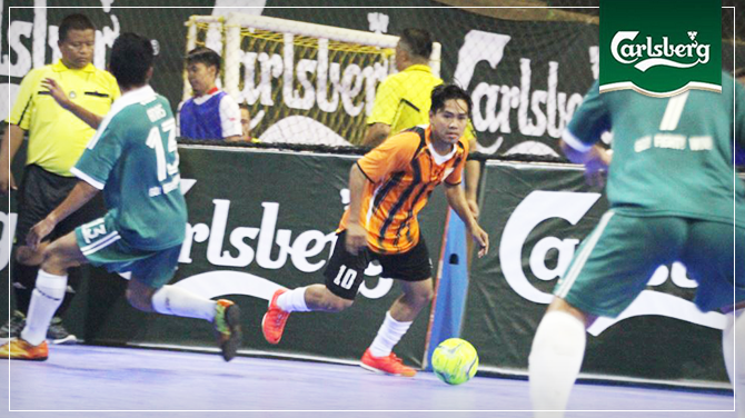 Zamrud FC Dan Futsal Academy B Lanjut Ke Putaran Kedua #CarlsbergFutsal Tournament 2015 bolalob.com/futsal/carlsbe…