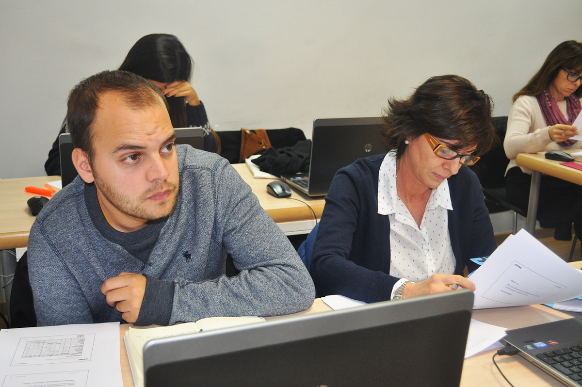 CursosINITEC's tweet photo. Acabem l'any amb 2.000 alumnes formats. Us esperem al gener amb noves edicions de #cursmkdigital i #mastermkdigital! https://t.co/Mg7QmQJp3F