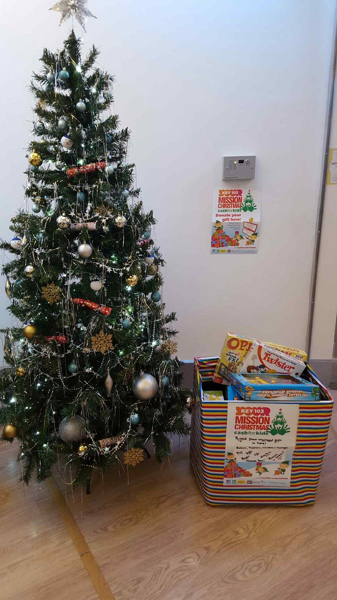 Vicki_M_Edgley's tweet photo. #DeltaHouse keep giving #missionchristmas @cfkKey103 @teledatauk @ASM_Monitoring  @PeritusR2R @Databax @UKTV2C https://t.co/8E8kNIlNnb