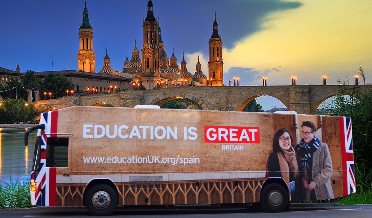 esBritish's tweet photo. En Zaragoza puedes visitar La Pilarica y, hoy y mañana, el #ShakespeareBUS. Súbete y te contamos cómo estudiar en UK https://t.co/dvh4XT4hUL
