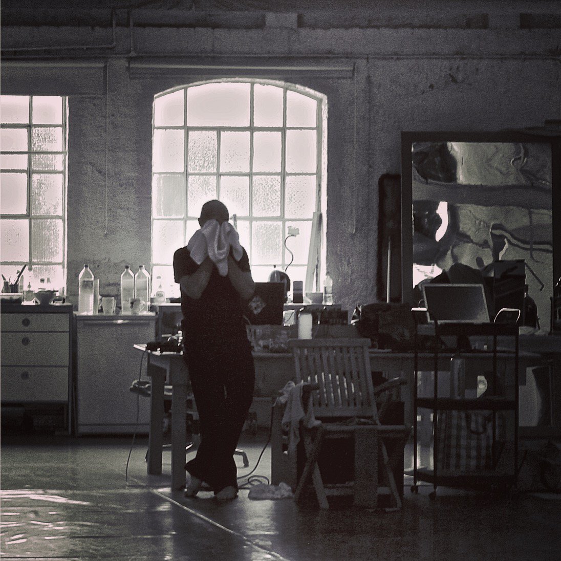 RMaliphant's tweet photo. Russell Maliphant will be teaching a LONDON WORKSHOP 12th/13th Dec.
To apply pls send cv: info@russellmaliphant.com https://t.co/H5vGvaYIUu