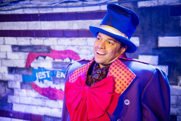 WaterlooEast's tweet photo. You only have 4 shows left to see this ★★★★★ @Jest_End  cast @WaterlooEast BOOK NOW https://t.co/vsBcLKtuPB https://t.co/SLmZdw1Beo