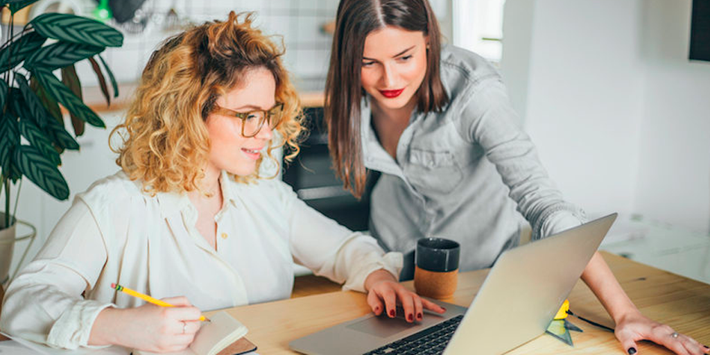 CEOfor1Month's tweet photo. Here are five things your internship is going to teach you about life #AdeccoExperience https://t.co/Uk4v7PpKor https://t.co/axOCgNRcFI