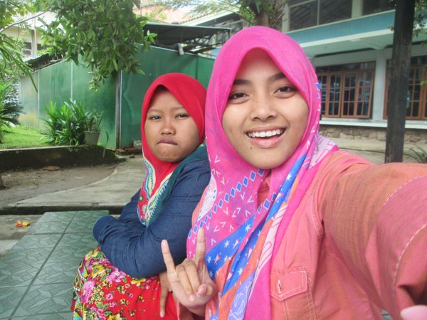 AzkaFauziyyah's tweet photo. #latepost#barengilma
@Ilmazavianni https://t.co/3F3soVzUw0