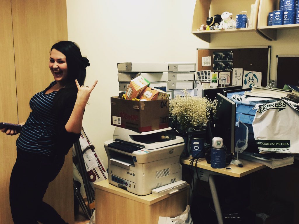 netcat_ru's tweet image. Новый офис NetCat детектед. А пока эпичный переезд и веселая Катя. Ждем друзей на новоселье! #netcat #переезд #cms