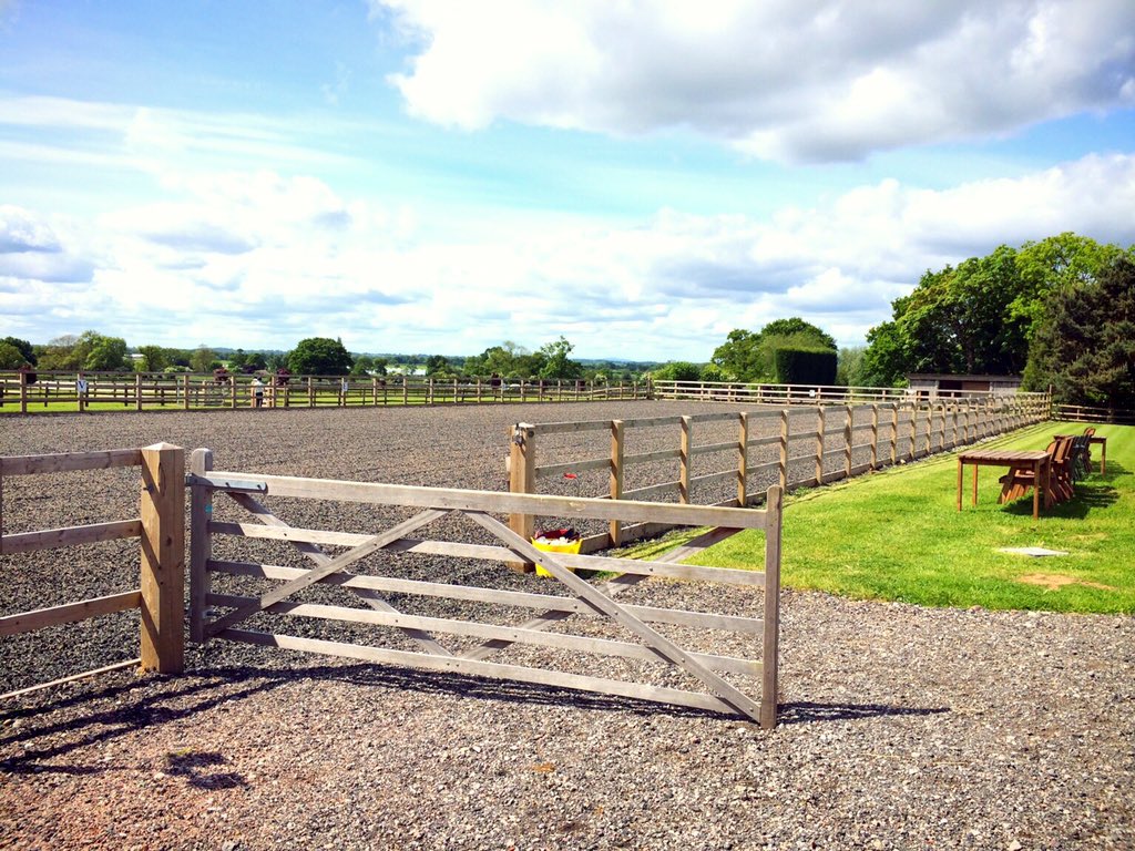 PrioryFarmEquestrian tweet media