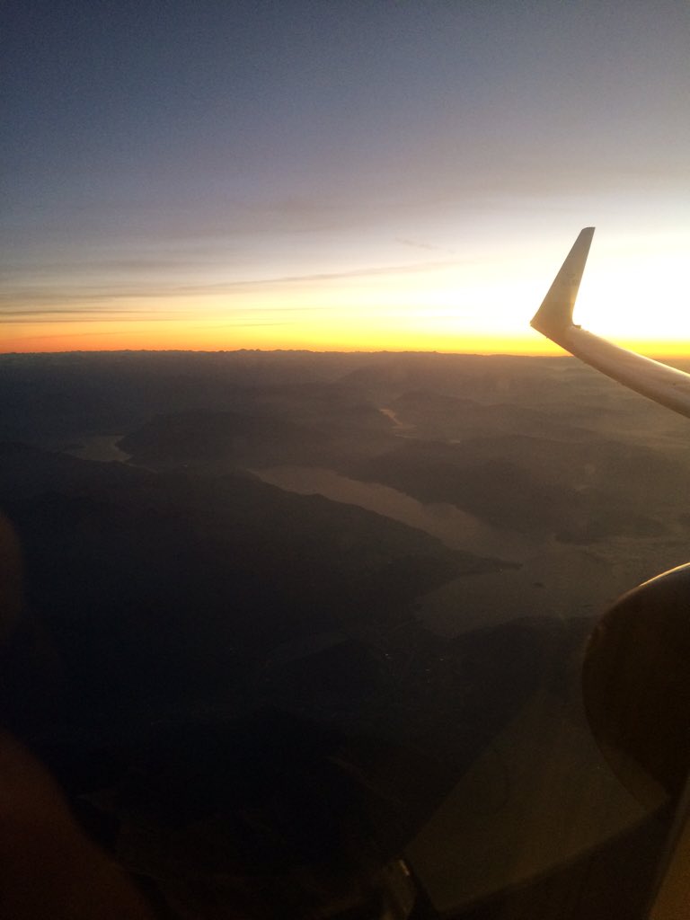 De Alpen worden wakker deze ochtend. #klm #strikolith