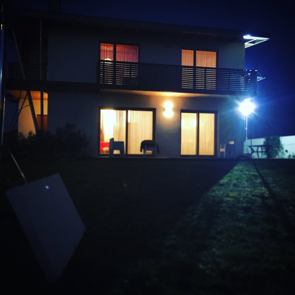 PoValleyStudio's tweet image. #Shooting in the middle  of the night!! #commercialproduction