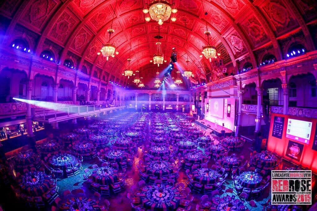 redroseawards's tweet photo. Tables and tickets are now available for #RRA16 at https://t.co/XHGvvGykCp - get 'em while they're hot! https://t.co/ZRtbAYOvJ8