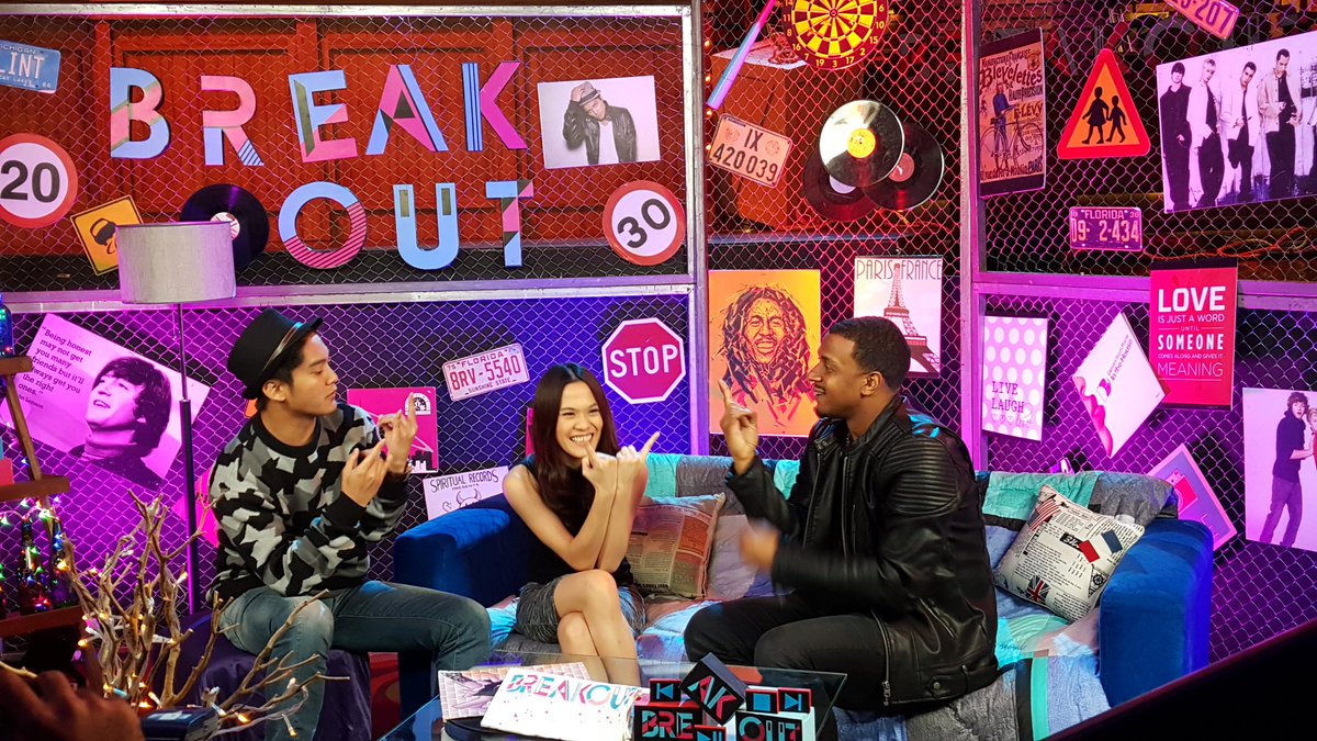 ssheinafiaz's tweet photo. Woohoo @sherylsheinafia &amp; @boywilliam with @brandonbeal @breakoutnet #BreakoutNETBrandonBeal https://t.co/EWtJOIm8s0