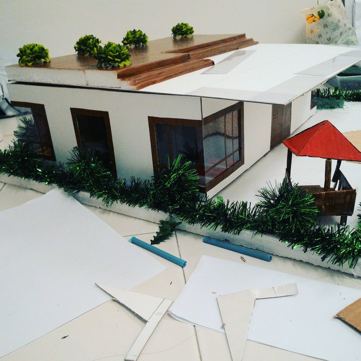 schafikalatib's tweet photo. eco house in making😁 https://t.co/FBbWkEIQxL